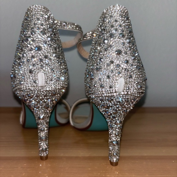 Betsey Johnson Silver Heels - Picture 8 of 10
